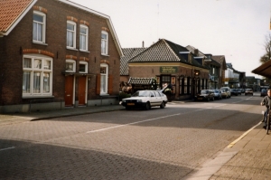 BV022 De Dorpsstraat ca. 1985